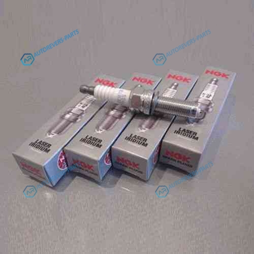 ILZKR7B11GS Свеча зажигания 7960