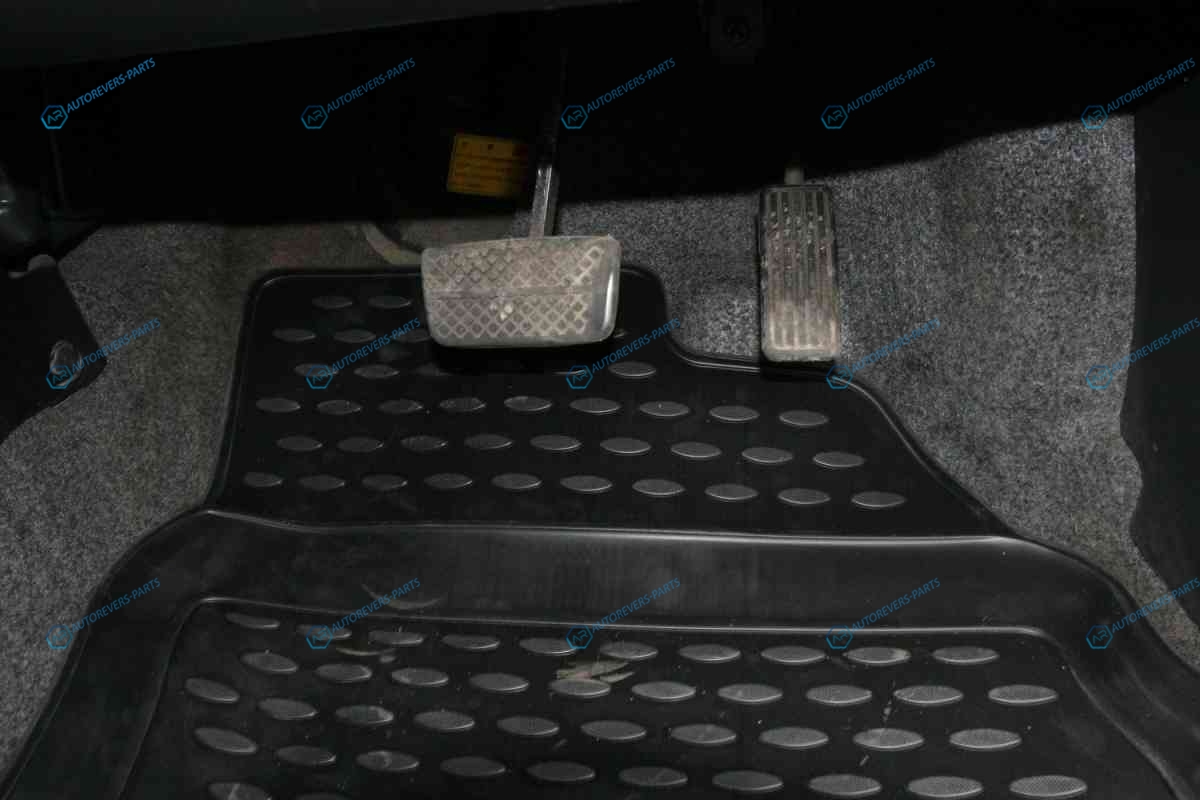 NLC.18.23.210k Коврики в салон HONDA Fit GD1 JDM. 062001–092007. П.Р.. 4 шт. (полиуретан)
