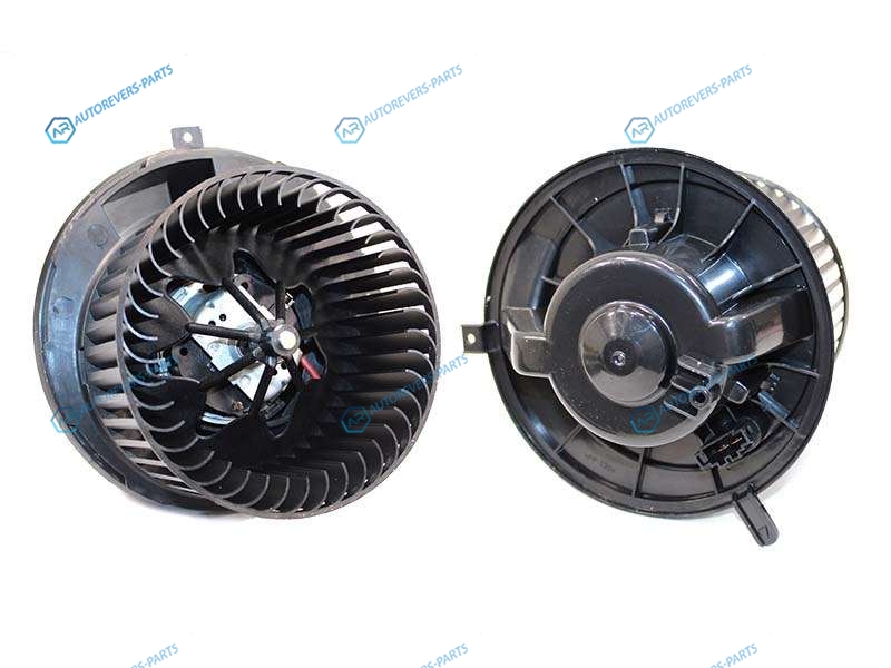 ST-1K1819015 Мотор отопителя салона AUDI A3 03-SKODA OCTAVIA 04-VW TIGUAN 07-