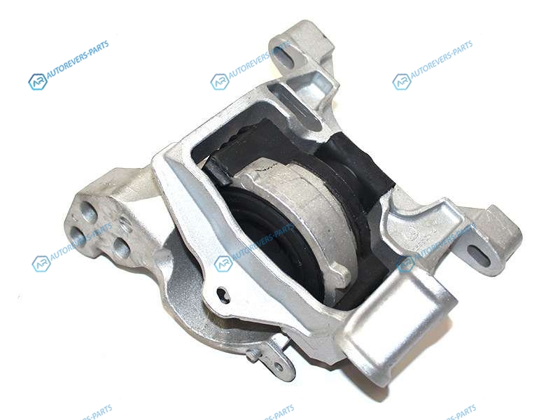 ST-KD47-39-060B Подушка двигателя MAZDA CX-5 11-MAZDA 6 12-MAZDA 3 13- RH