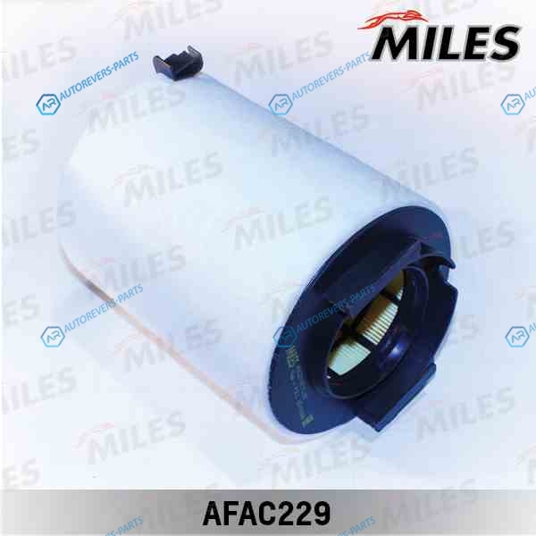 AFAC229 Фильтр воздушный VW GOLFJETTAPASSAT 05-AUDI A3SKODA OCTAVIA 03-   (FILTRON AK3705. MANN C141301)  AFAC229