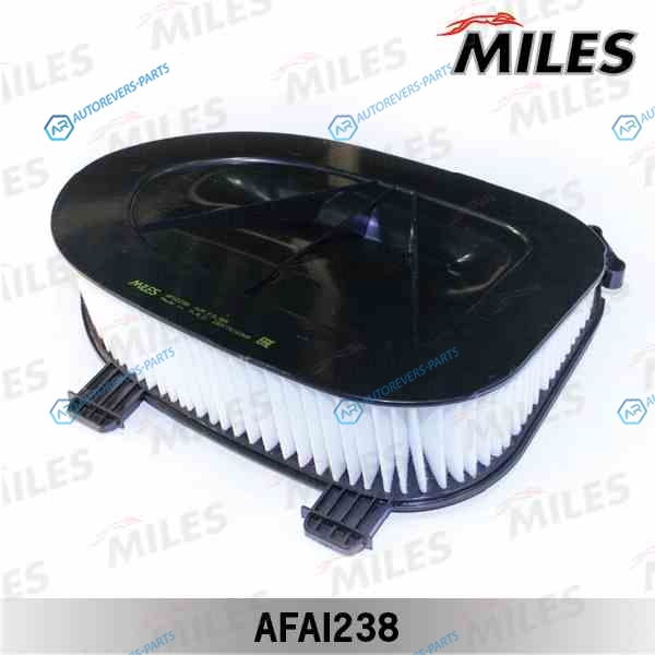AFAI238 Фильтр воздушный BMW F25E70E71 2.0D3.0D 10-   (FILTRON AK3626. MANN C36014)  AFAI238