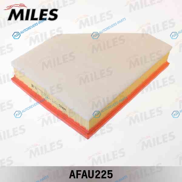 AFAU225 Фильтр воздушный BMW E81E87E90 3.0D   (FILTRON AP0329. MANN C30135)  AFAU225