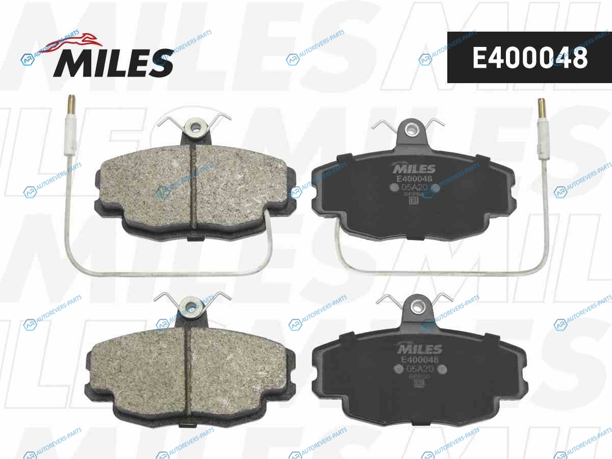 E400048 Колодки тормозные (Смесь Low-Metallic) RENAULT LOGAN 04-SANDERO 08-CLIO 91- передние с датчиком  (TRW GDB807) E400048
