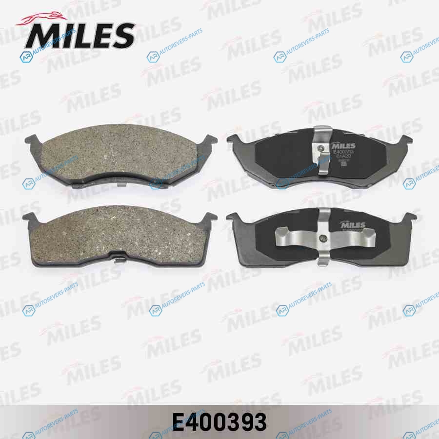 E400393 Колодки тормозные (Смесь Low-Metallic) CHRYSLER 300MVOYAGERDODGE CARAVAN передние (без датчика) (TRW GDB4091) E400393
